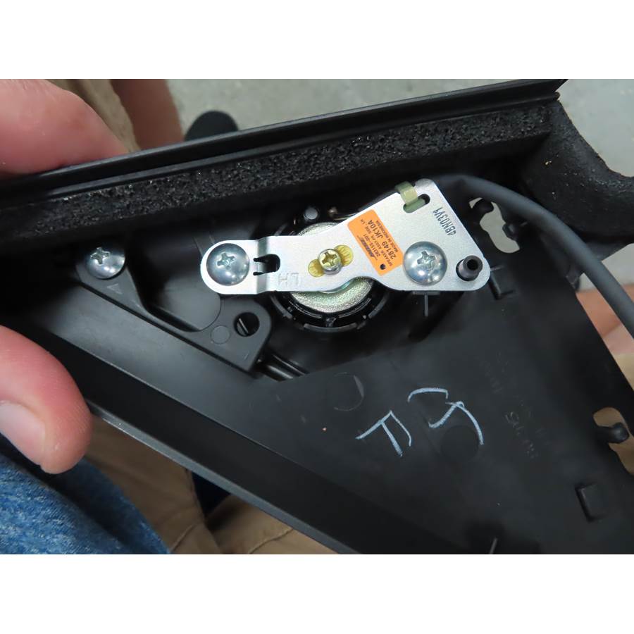 2016 Infiniti Q70 Front door tweeter