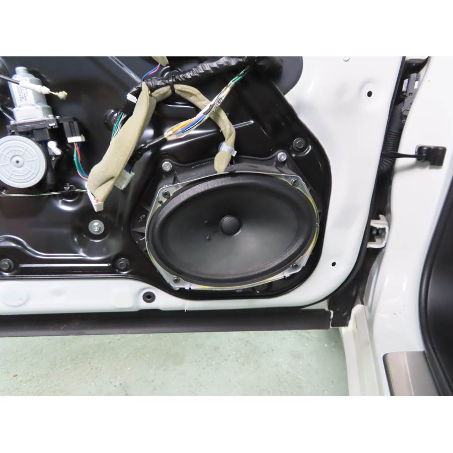 2019 Infiniti Q70 Front door woofer
