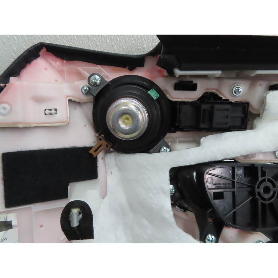 2019 Infiniti Q70 Front door midrange