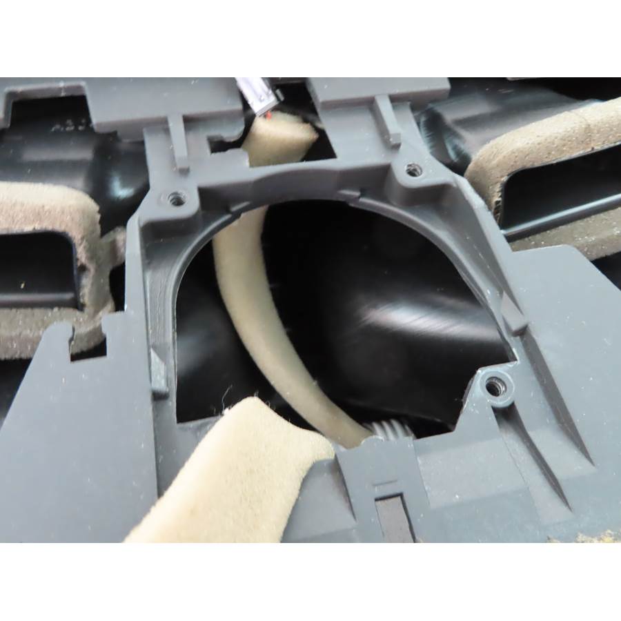 2017 Infiniti QX80 Center dash speaker removed