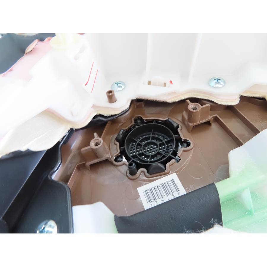 2016 Infiniti QX80 Rear door tweeter removed