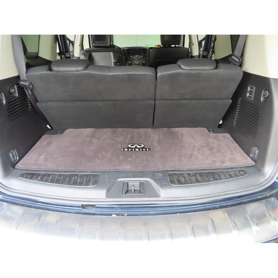 2017 Infiniti QX80 Cargo space
