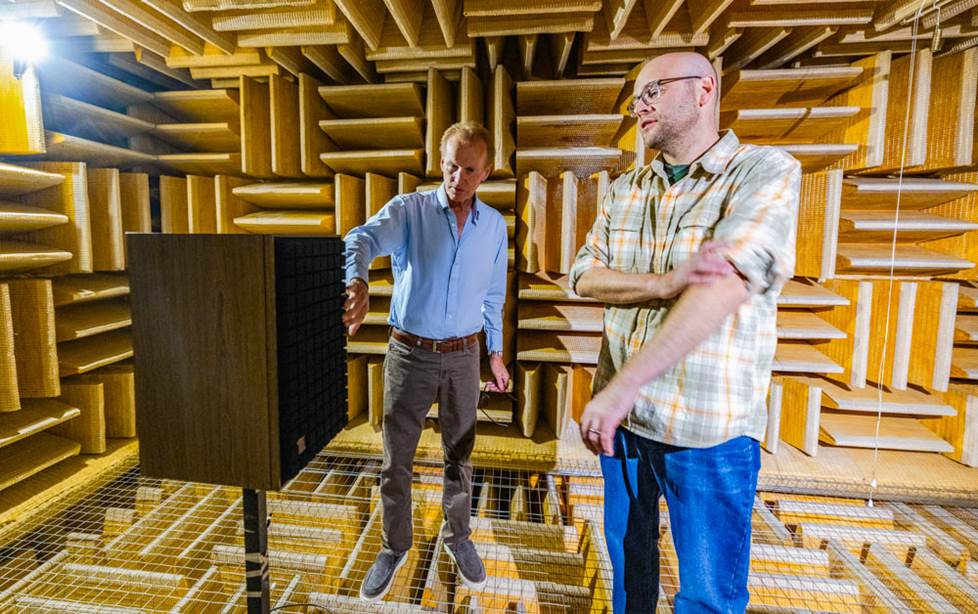 core/learn/article/5135/Jeff-Testing-L100s-in-an-anechoic-chamber.jpg