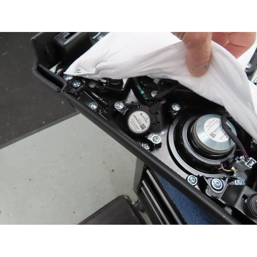 2022 Rivian R1T Rear door tweeter