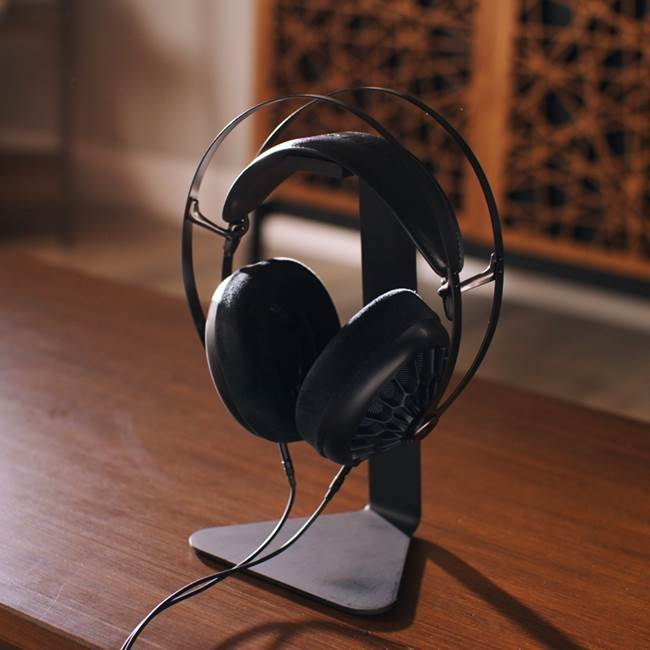 Meze Audio 105 AER Open-back wired headphones at Crutchfield