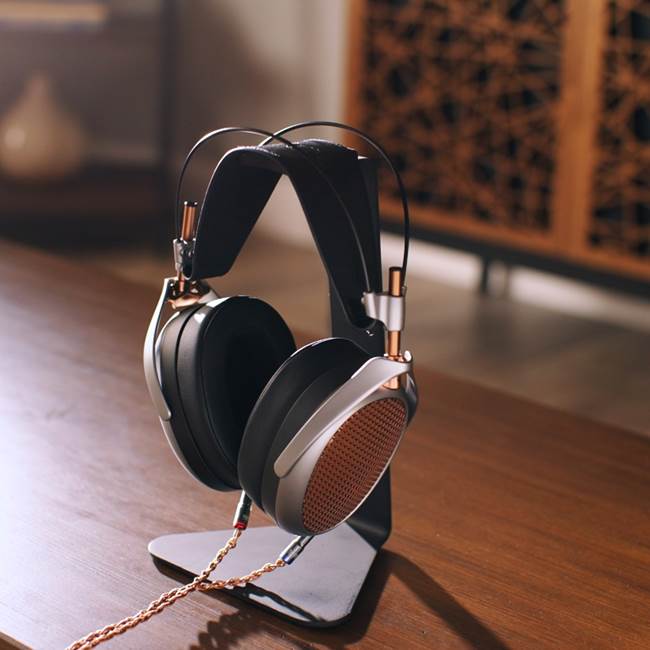 Meze Audio POET Open-back Isodynamic® hybrid planar magnetic