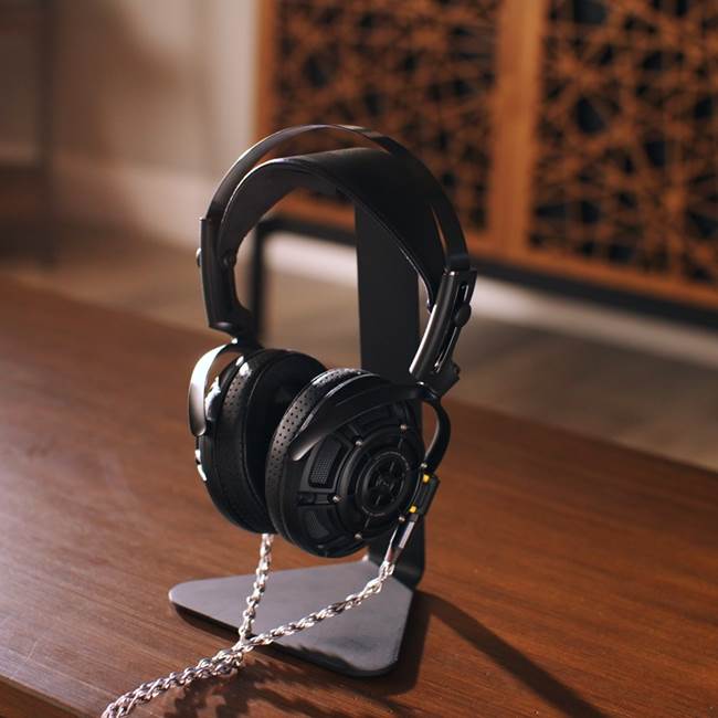 Yamaha YH-5000SE Open-back wired Orthodynamic® headphones at