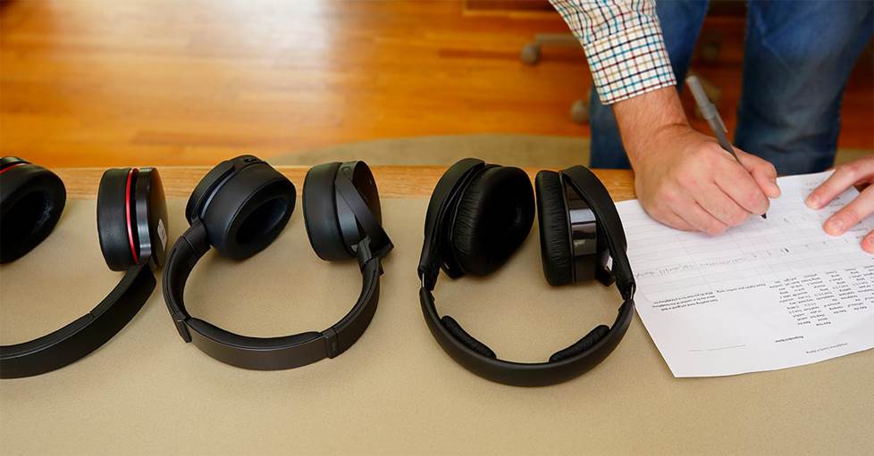 Crutchfield's in-house headphone comfort testing