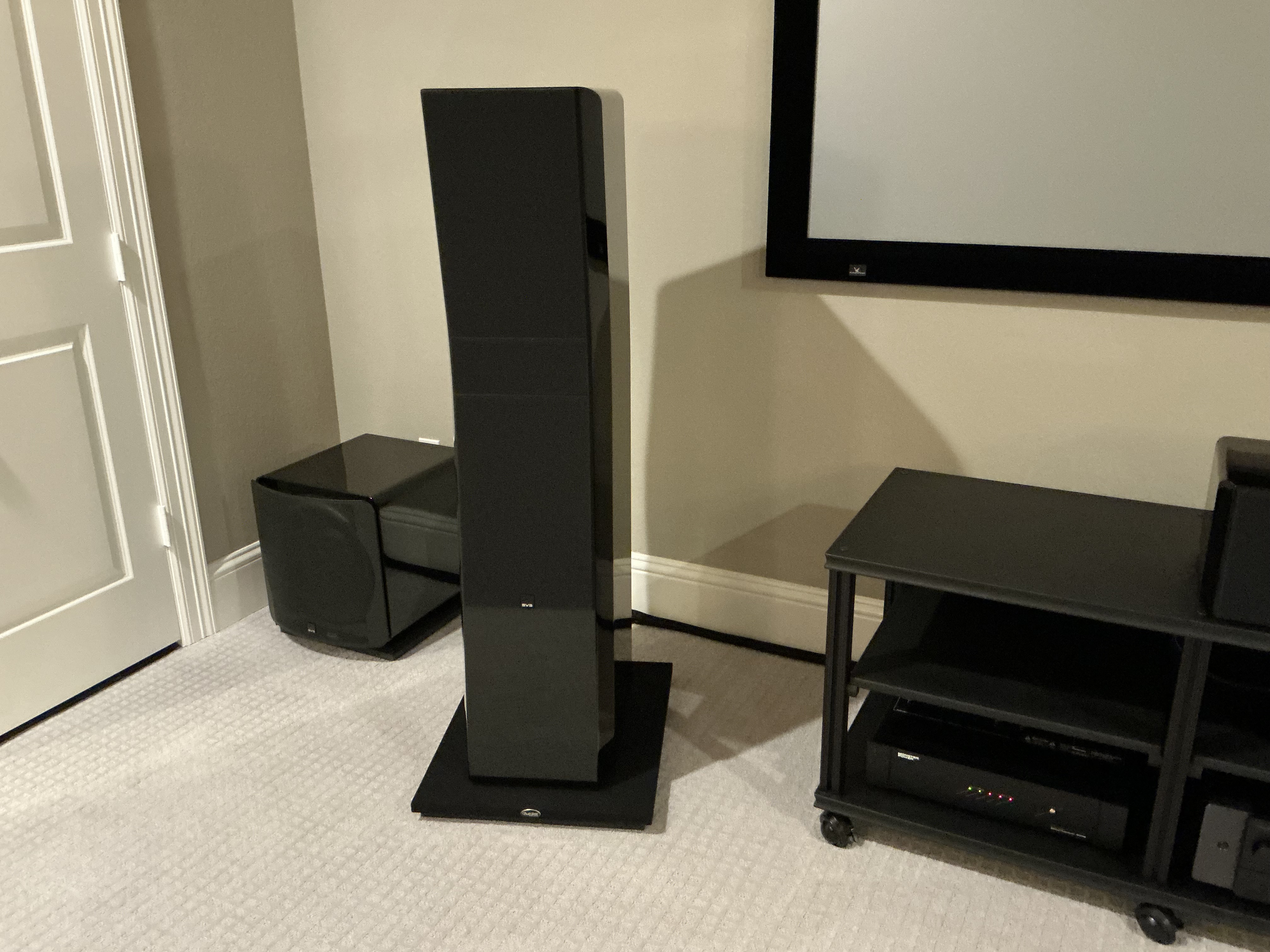 Customer Reviews: Auralex SubDude-II™ Subwoofer isolation platform