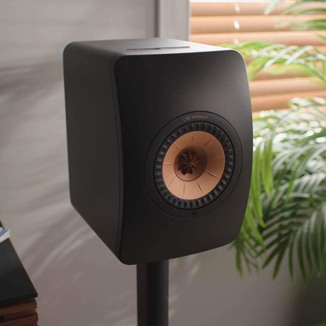 KEF LS50 Wireless II (Carbon Black) Powered stereo speakers with