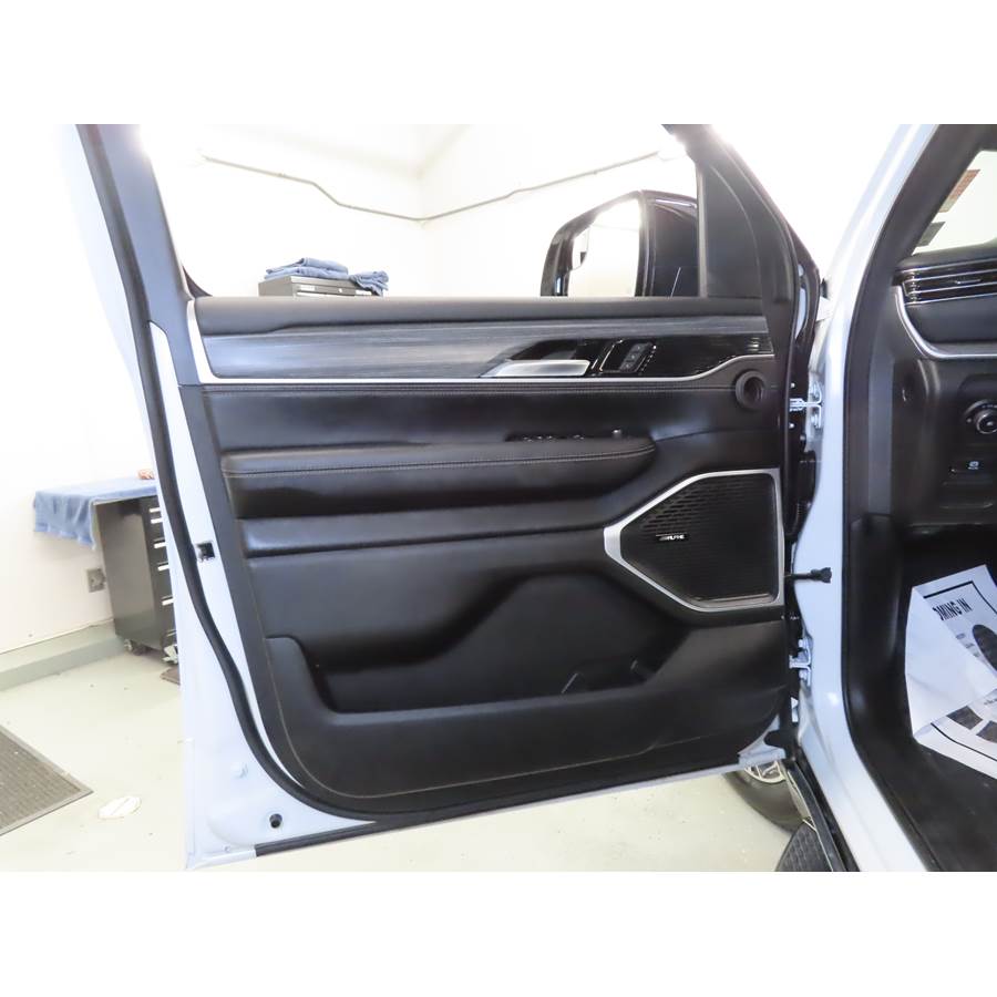2025 Jeep Wagoneer Front door speaker location