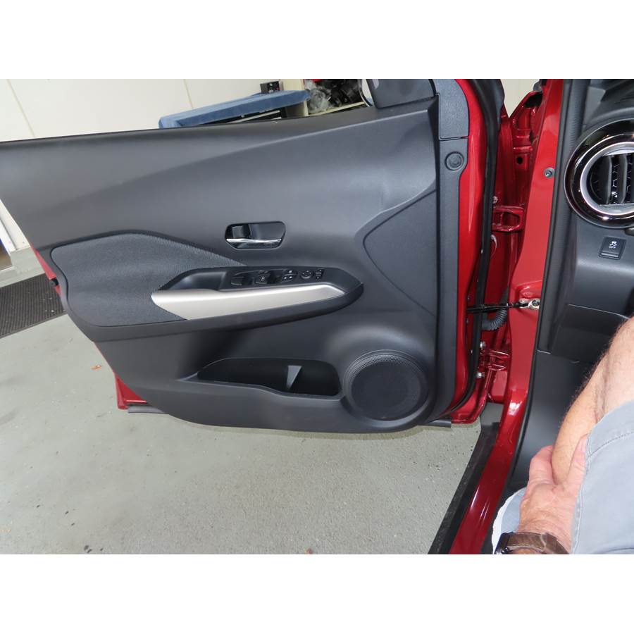 2021 Nissan Kicks Front door speaker location