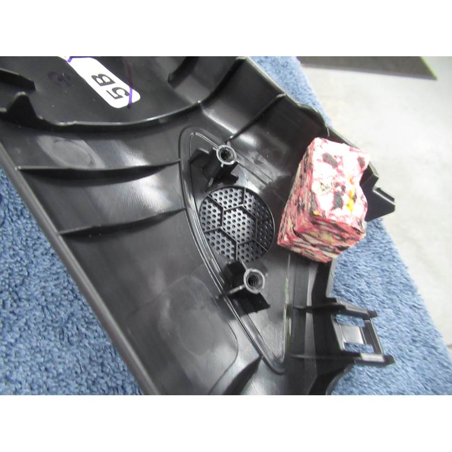 2018 Nissan Kicks Front pillar speaker removed