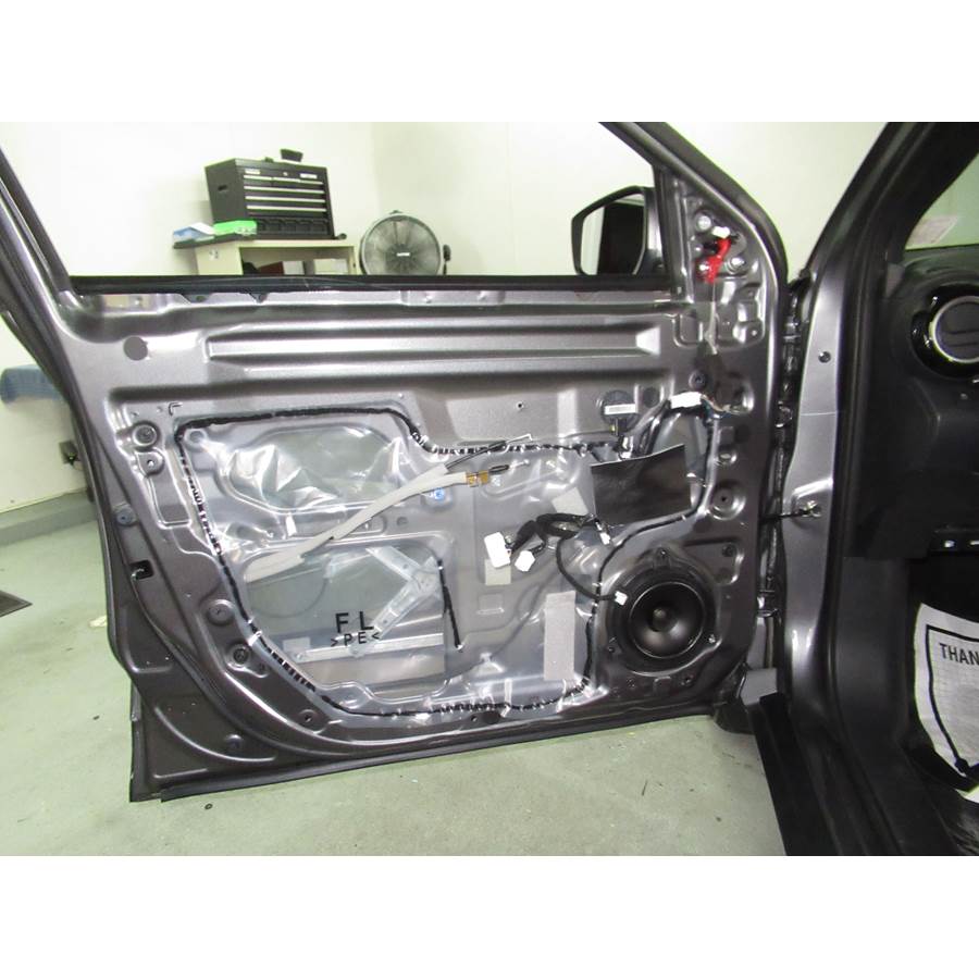 2023 Nissan Kicks Front door speaker