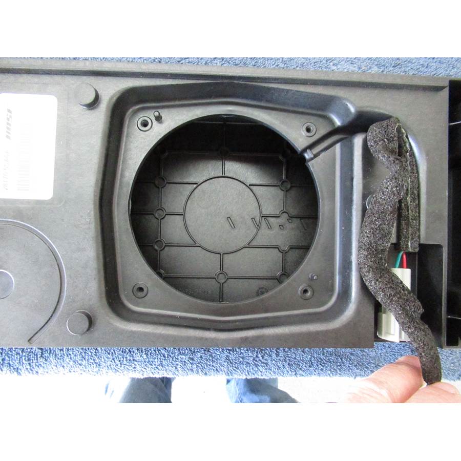 2022 Nissan Leaf Rear hatch speaker removed