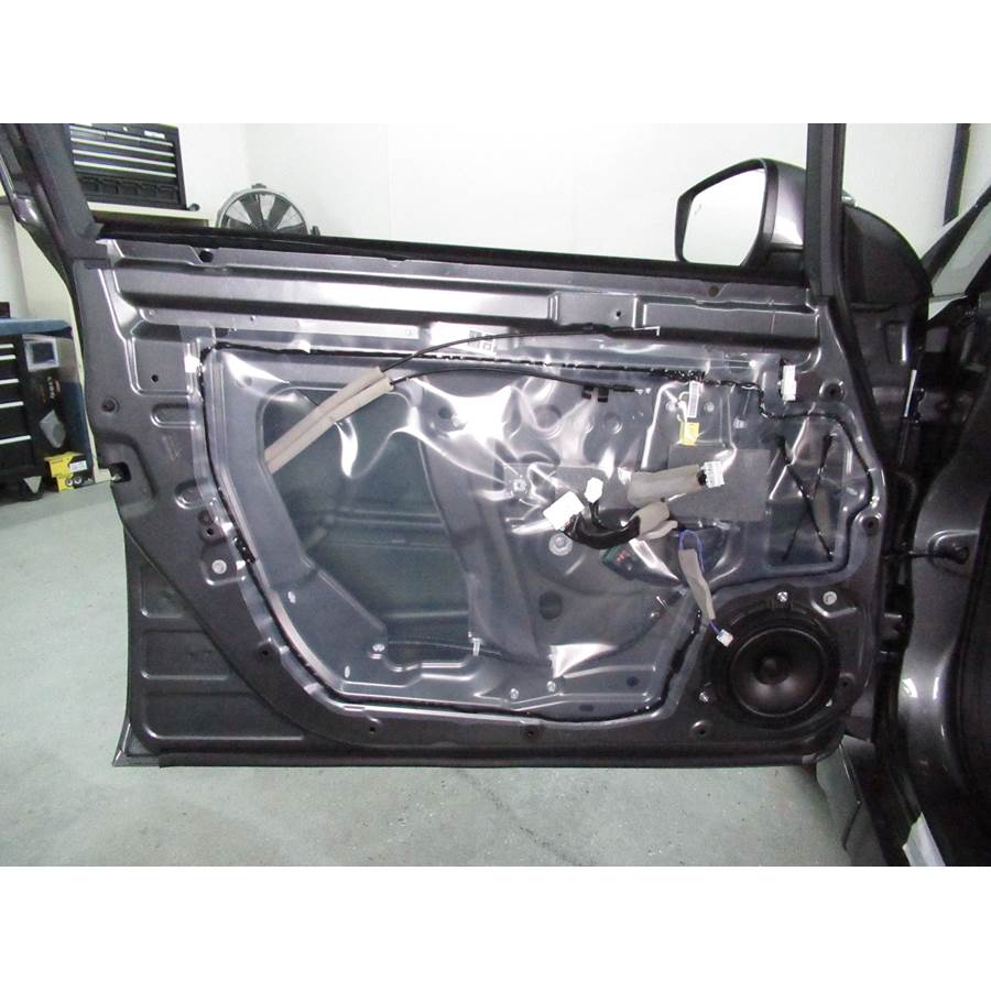 2022 Nissan Leaf Front door speaker