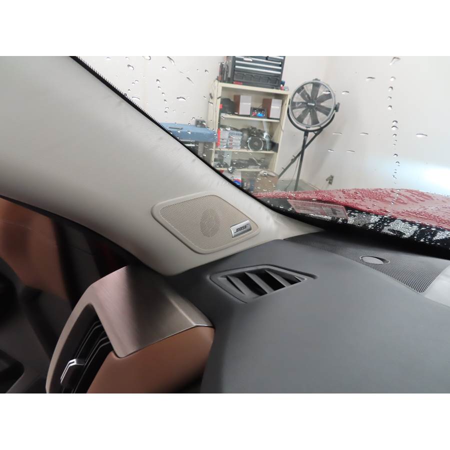2022 Nissan Pathfinder Front pillar speaker location