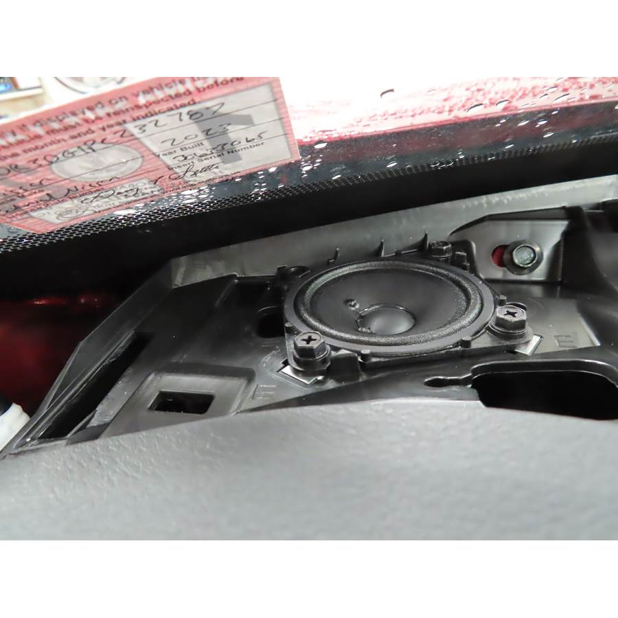 2022 Nissan Pathfinder Dash speaker
