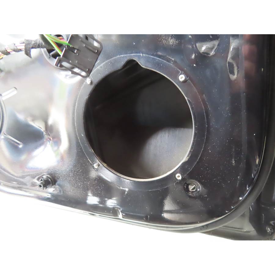 2019 Volkswagen Arteon Rear door speaker removed