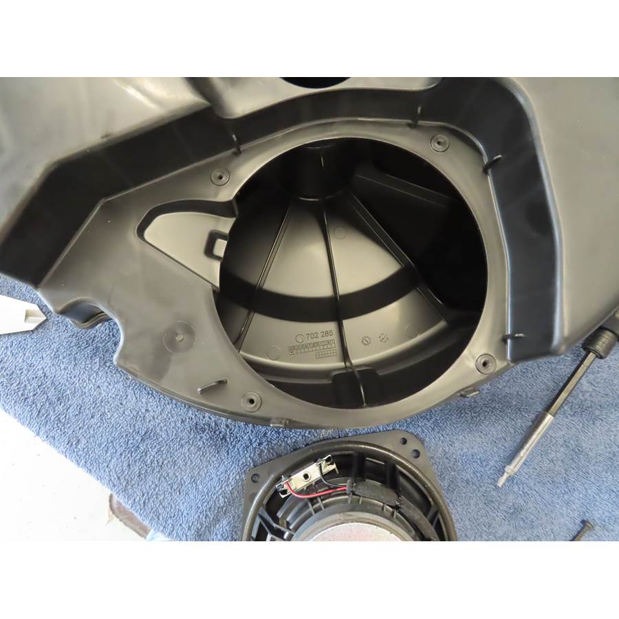 2020 Volkswagen Arteon Factory subwoofer removed