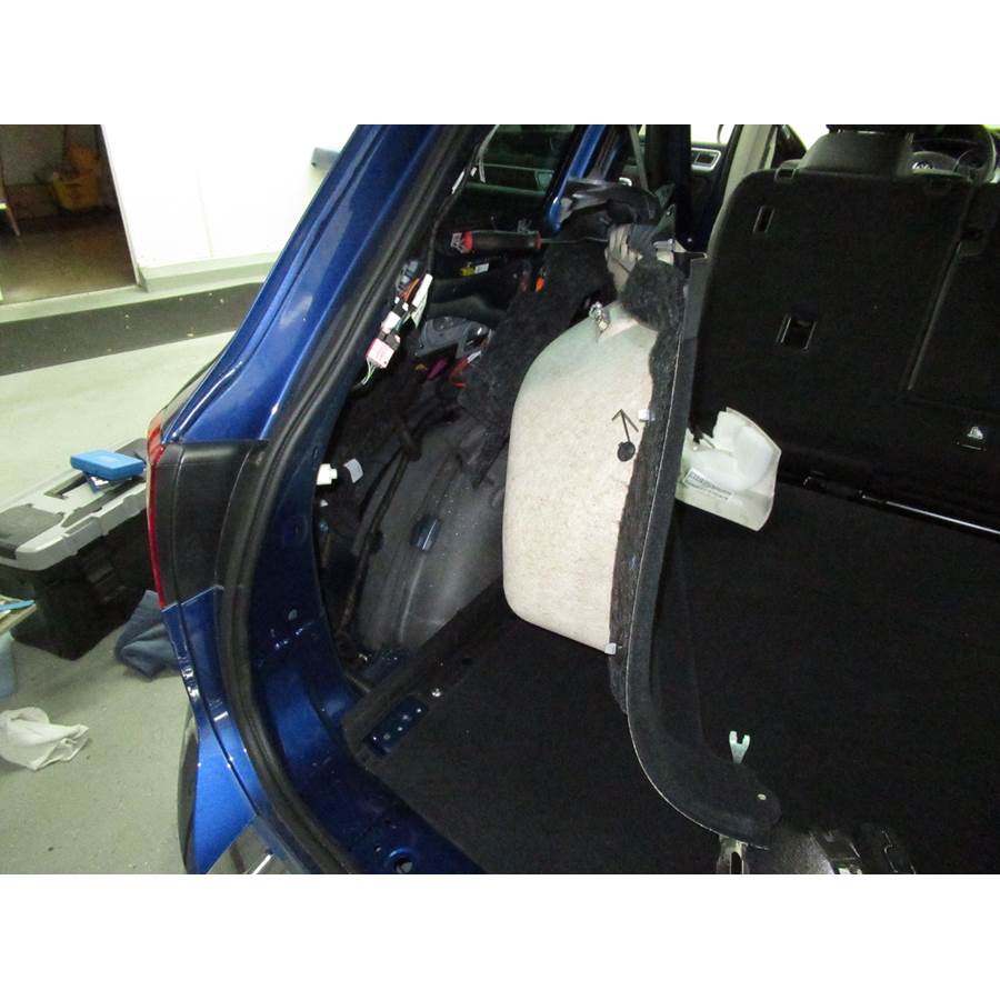 2017 Volkswagen Touareg Factory amplifier location