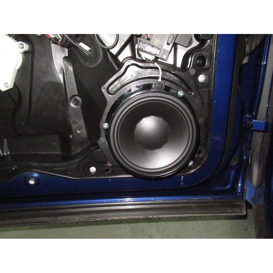 2017 Volkswagen Touareg Front door speaker