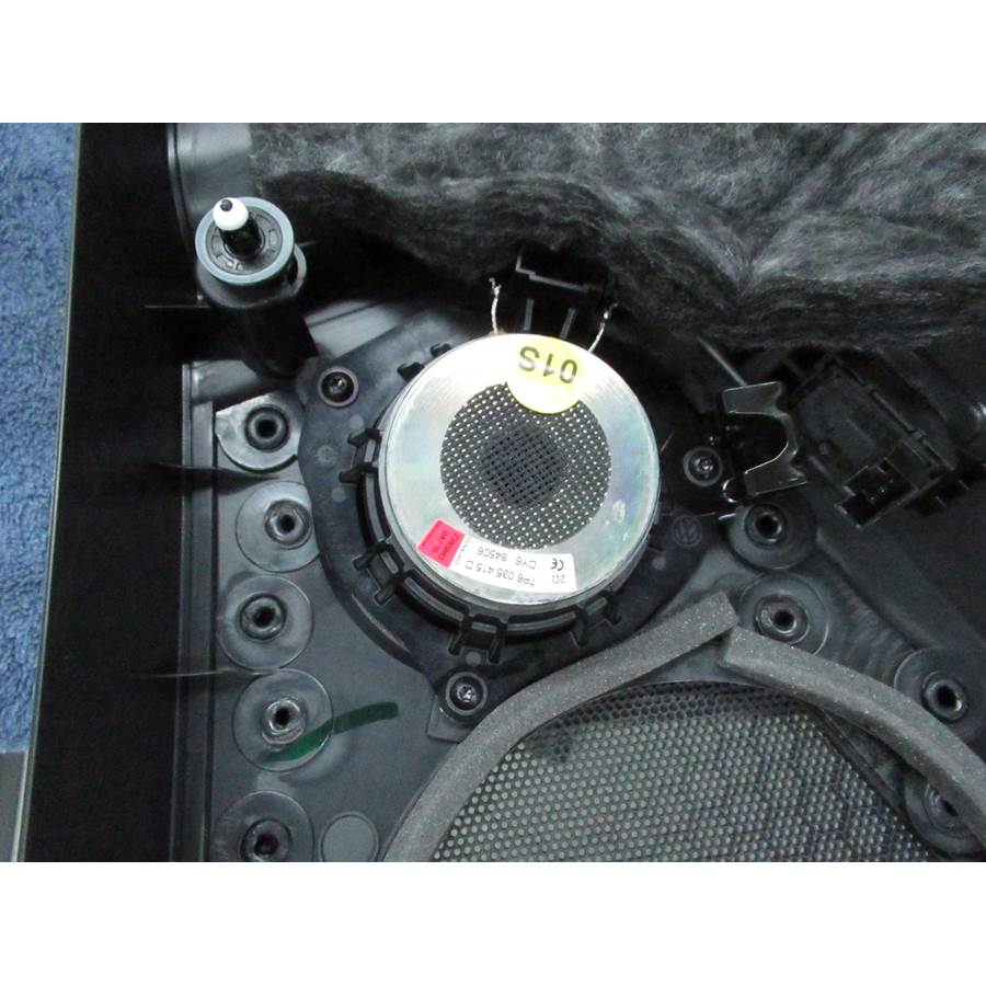 2015 Volkswagen Touareg Front door midrange