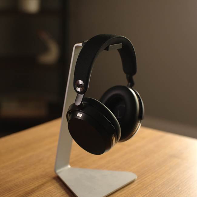 Sennheiser Momentum 5 Wireless (Black) Over-ear noise-canceling