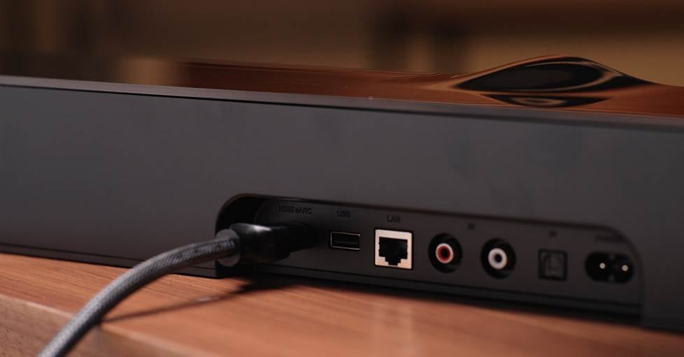 Wiim Bar rear connection with HDMI eARC plugged in