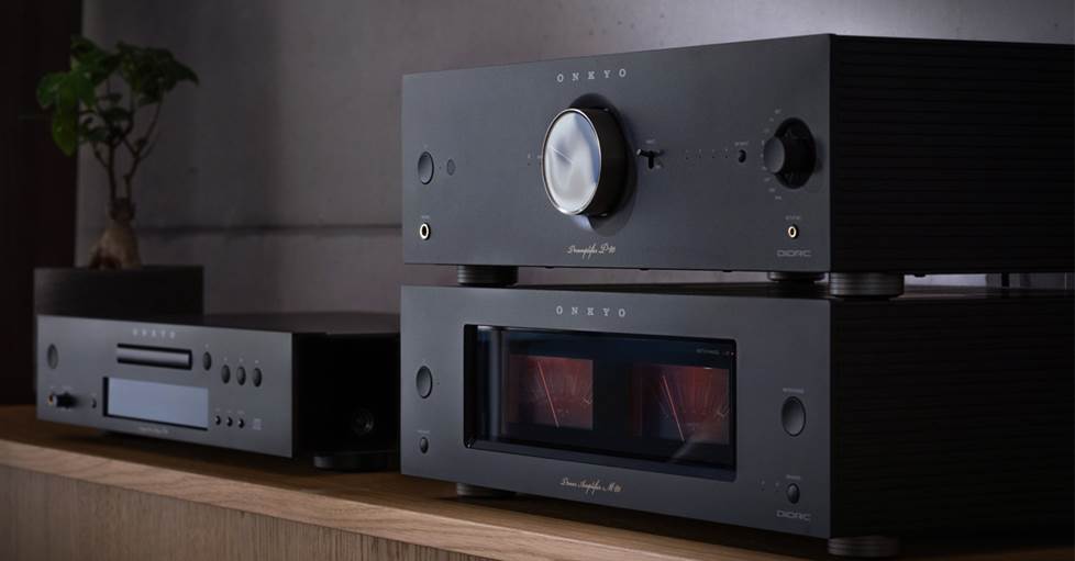 Onkyo Icon P80 and M80