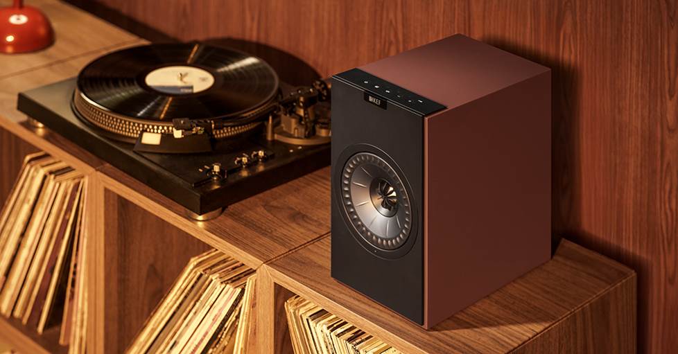 KEF Coda W powered stereo speakers with phono input