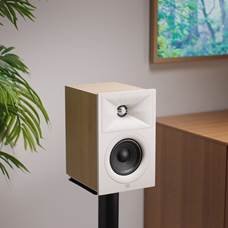 【美品】JBL STAGE 240B White/Latte JBL Stage 240B (Latte) Bookshelf speakers at Crutchfield