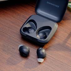 Sennheiser Momentum Sport (Black) Wireless noise-canceling earbuds