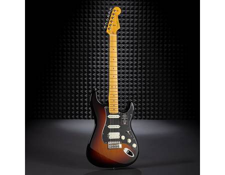 Fender American Professional Classic Stratocaster® HSS (7.4 lbs