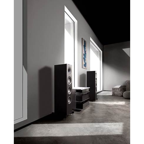 KEF Q750 floor-standing speaker