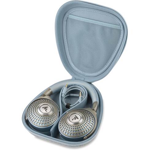 Azurys headphones in case