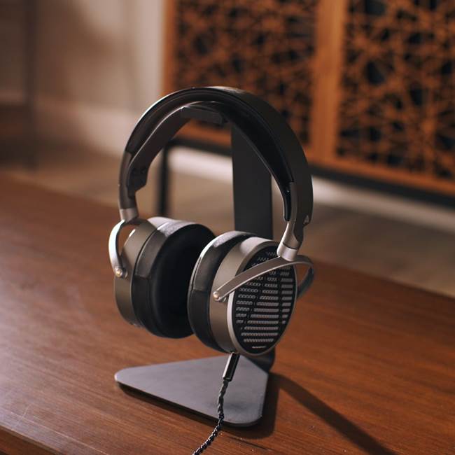 Audeze MM-100 (Manny Marroquin Series) Open-back planar magnetic