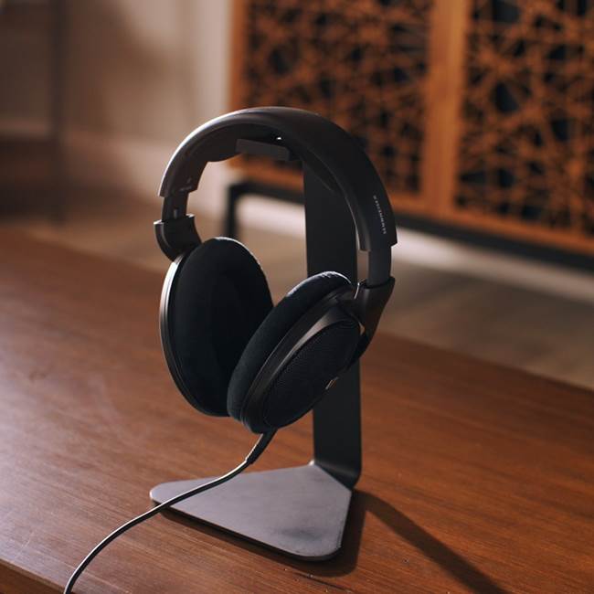 Sennheiser HD 560S Open-back wired over-ear headphones at Crutchfield