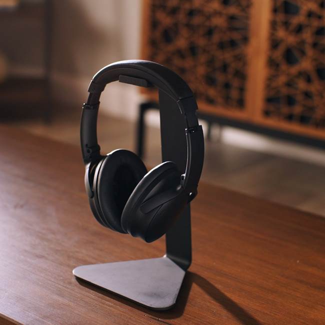 Bose QuietComfort Headphones (Black) Over-ear wireless noise