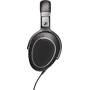 Sennheiser PXC 480 Oval-shaped earcups designed to 