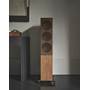 KEF R7 Meta With included microfiber grille