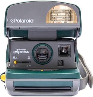 Polaroid lanza su nueva película: Blue 600 Film Reclaimed Edition