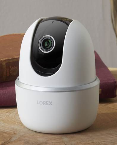 Lorex 2K Pan-Tilt Indoor Wi-Fi Camera Plug-in indoor security camera