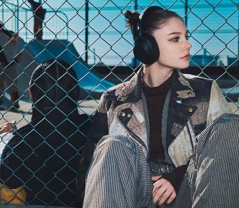Sony ULT WEAR Over-ear wireless noise-canceling headphones Sony ULT WEAR Over-ear wireless noise-canceling headphones