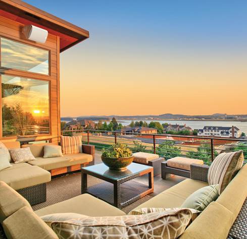 OUTDOOR SETTING
