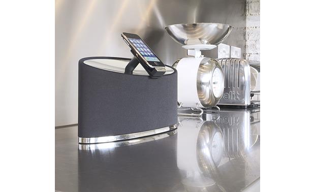 bowers & wilkins zeppelin mini