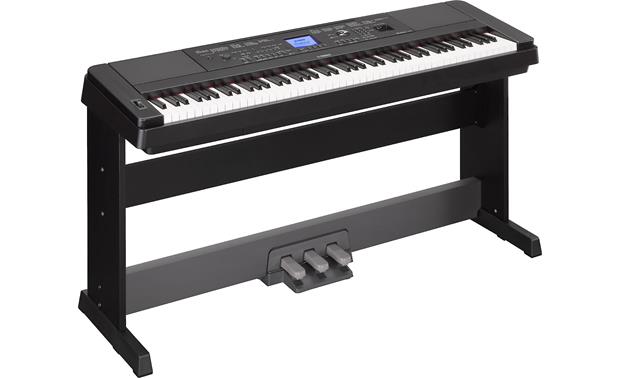 yamaha piano 660