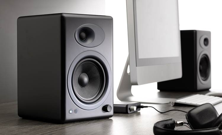 Audioengine A5+ In a desktop environment