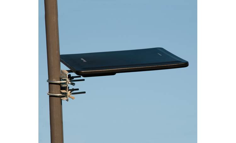 Channel Master CM-3000HD SMARTenna Mounted to a pole