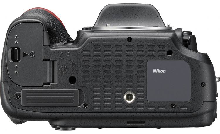 Nikon D610 (no lens included) Bottom view (body only)